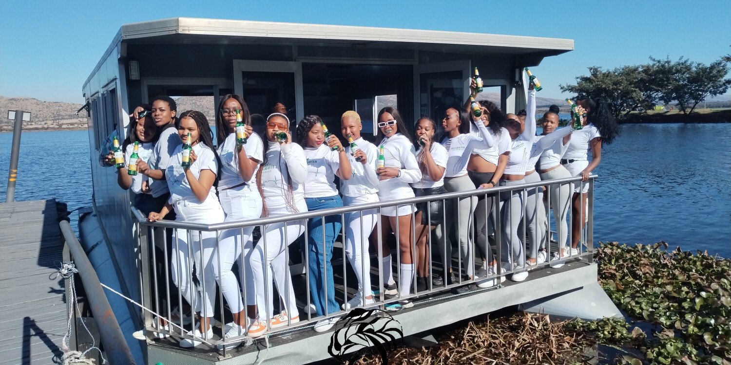 Doek and Shades Spring Cruise