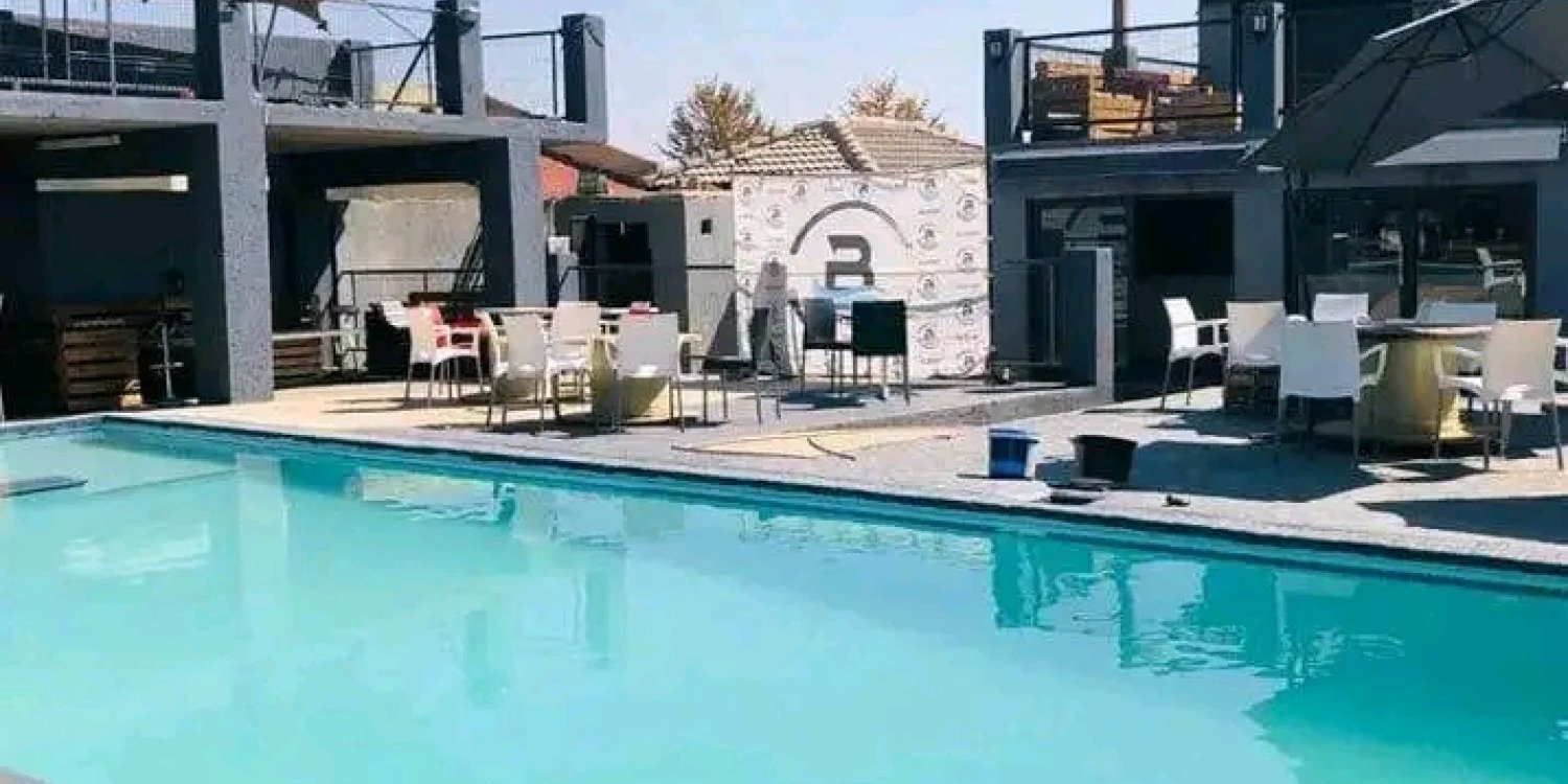 LGBTQ+ POOL PARTY 