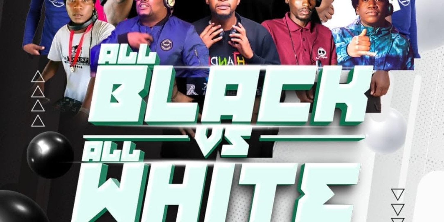 Moopong All Black vs All White