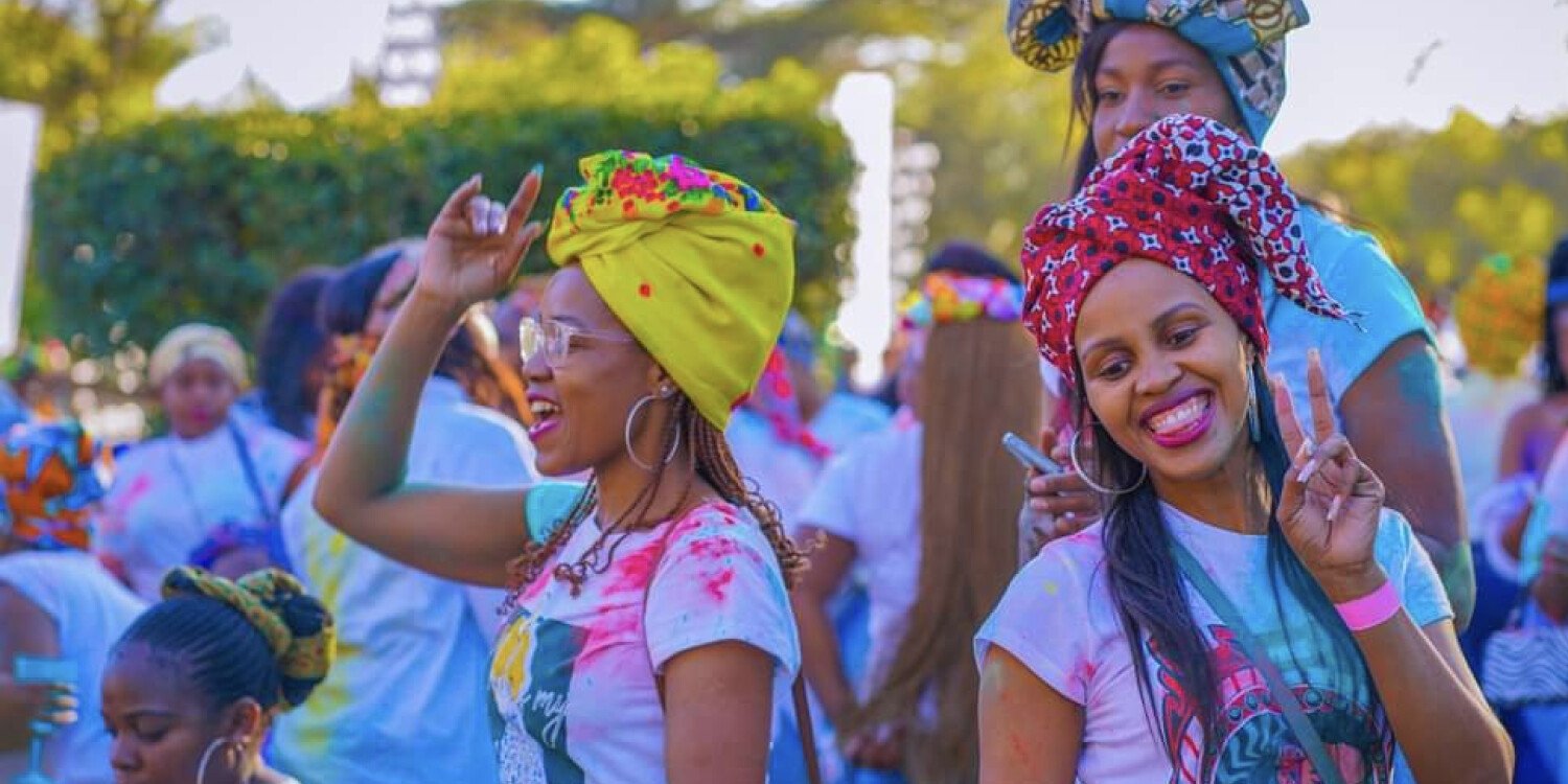  Swaziland Doek & Jeans Picnic with Colour
