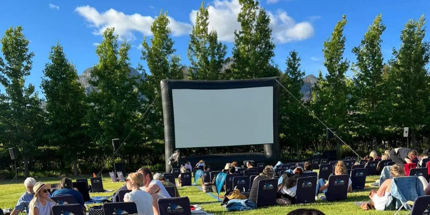 Sky-View Picnic Cinema 