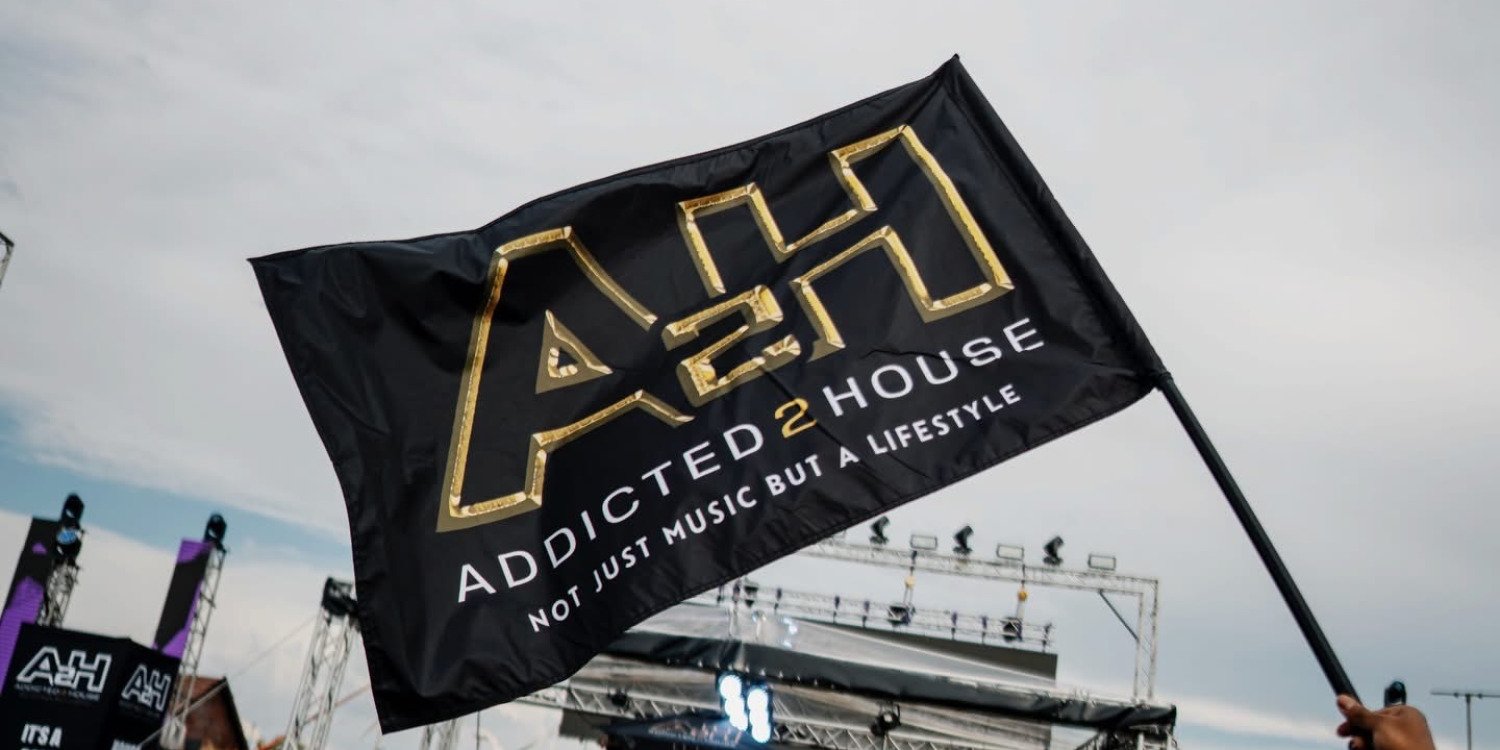 A2H All Black Annual 2027