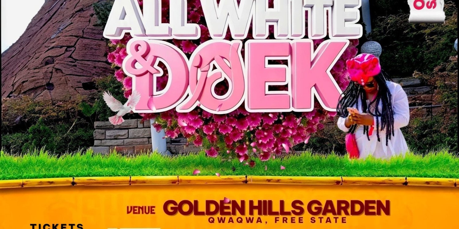 Ladies all white with a pink doek!