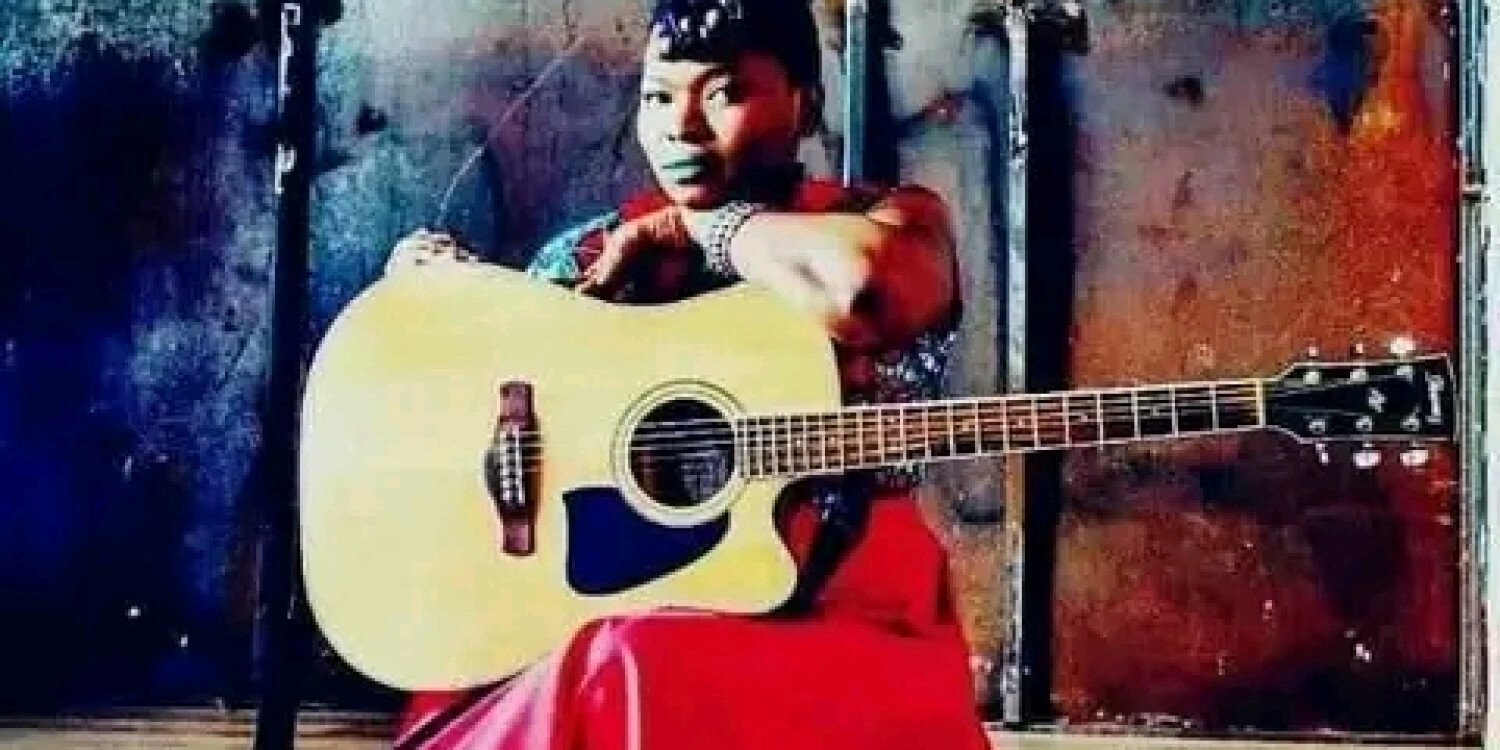 One night Live & Unplugged with Csana 