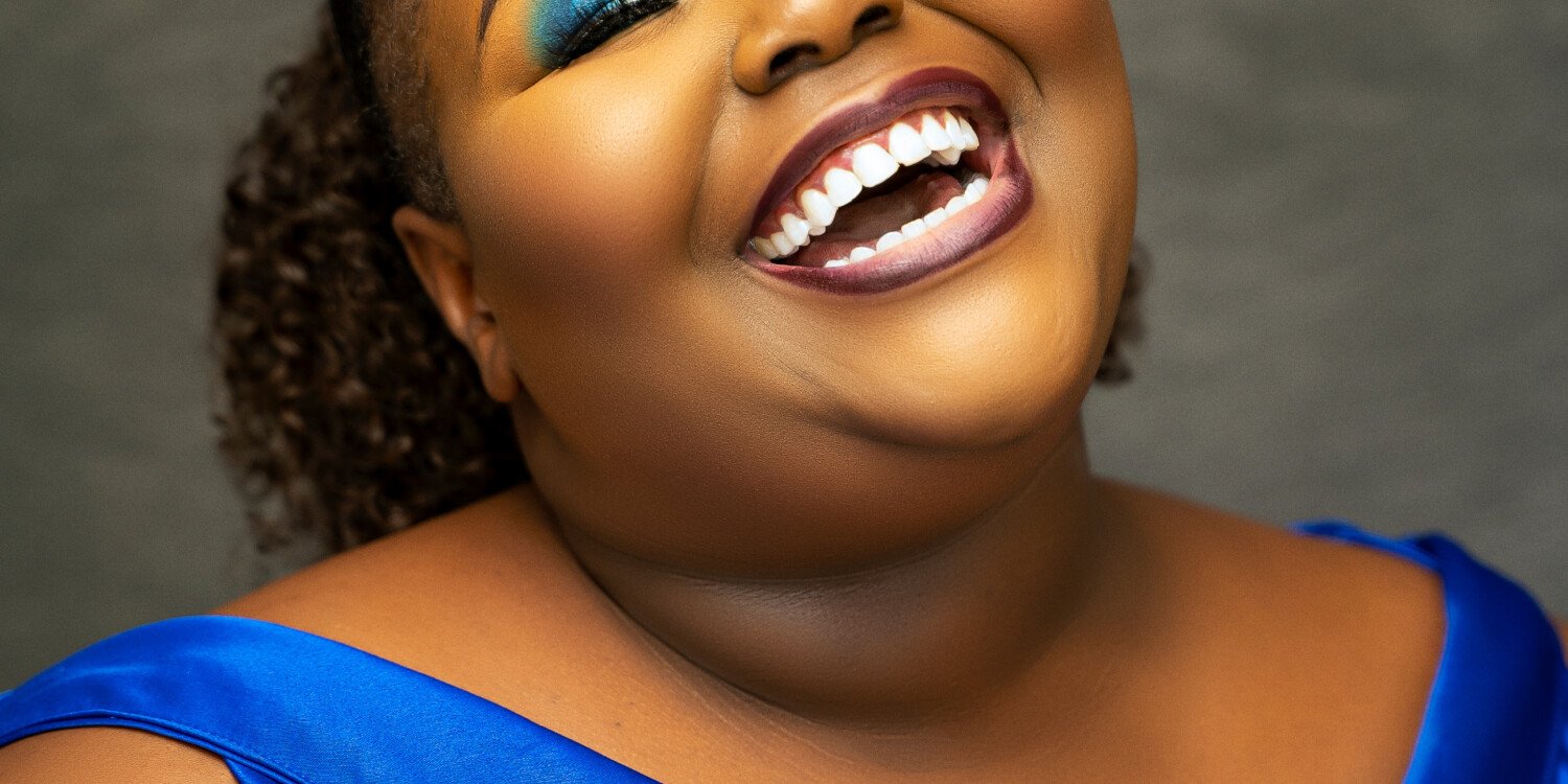 INTIMATE WINTER CHILLS WITH PHUMLA 